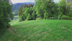 Prostřední část sjezdovky a snowpark