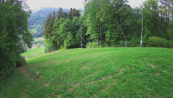 Prostřední část sjezdovky a snowpark