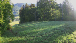 Prostřední část sjezdovky a snowpark