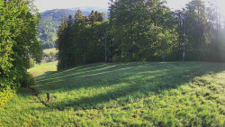 Prostřední část sjezdovky a snowpark