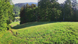 Prostřední část sjezdovky a snowpark