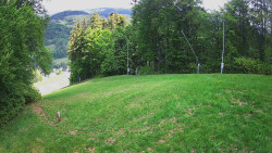 Prostřední část sjezdovky a snowpark