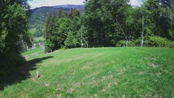 Prostřední část sjezdovky a snowpark