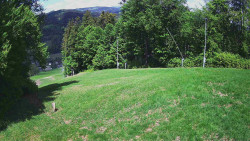 Prostřední část sjezdovky a snowpark