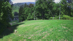 Prostřední část sjezdovky a snowpark