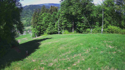 Prostřední část sjezdovky a snowpark