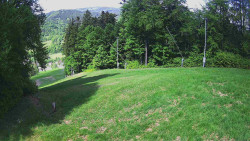 Prostřední část sjezdovky a snowpark