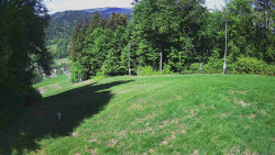 Prostřední část sjezdovky a snowpark