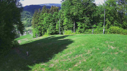Prostřední část sjezdovky a snowpark