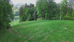 Prostřední část sjezdovky a snowpark