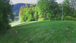 Prostřední část sjezdovky a snowpark