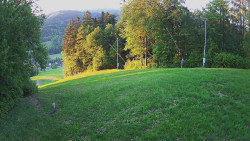 Prostřední část sjezdovky a snowpark