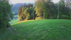 Prostřední část sjezdovky a snowpark