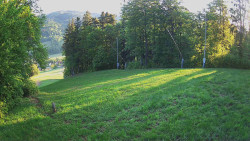 Prostřední část sjezdovky a snowpark