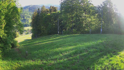 Prostřední část sjezdovky a snowpark