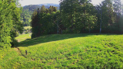 Prostřední část sjezdovky a snowpark