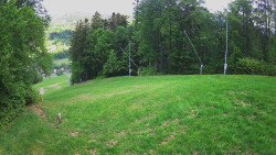 Prostřední část sjezdovky a snowpark