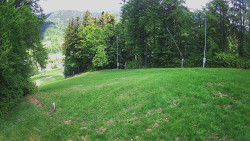 Prostřední část sjezdovky a snowpark