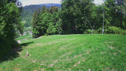 Prostřední část sjezdovky a snowpark