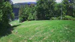 Prostřední část sjezdovky a snowpark