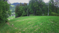 Prostřední část sjezdovky a snowpark