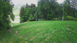 Prostřední část sjezdovky a snowpark