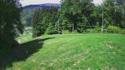 Prostřední část sjezdovky a snowpark