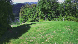 Prostřední část sjezdovky a snowpark