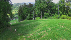 Prostřední část sjezdovky a snowpark