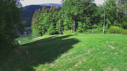 Prostřední část sjezdovky a snowpark