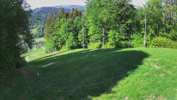 Prostřední část sjezdovky a snowpark