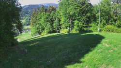 Prostřední část sjezdovky a snowpark