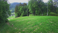 Prostřední část sjezdovky a snowpark