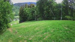 Prostřední část sjezdovky a snowpark