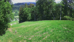 Prostřední část sjezdovky a snowpark