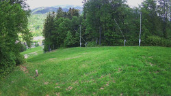 Prostřední část sjezdovky a snowpark