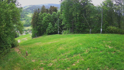 Prostřední část sjezdovky a snowpark