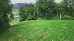 Prostřední část sjezdovky a snowpark
