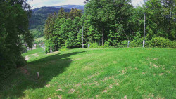 Prostřední část sjezdovky a snowpark