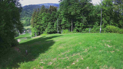 Prostřední část sjezdovky a snowpark
