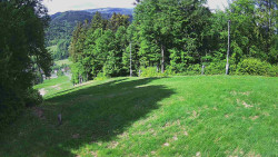 Prostřední část sjezdovky a snowpark