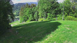Prostřední část sjezdovky a snowpark
