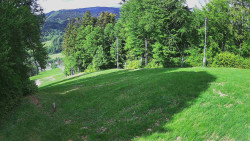 Prostřední část sjezdovky a snowpark