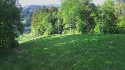 Prostřední část sjezdovky a snowpark
