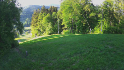 Prostřední část sjezdovky a snowpark