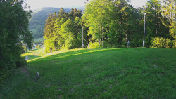 Prostřední část sjezdovky a snowpark