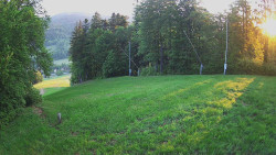 Prostřední část sjezdovky a snowpark