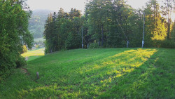 Prostřední část sjezdovky a snowpark