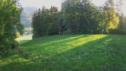 Prostřední část sjezdovky a snowpark