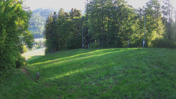 Prostřední část sjezdovky a snowpark